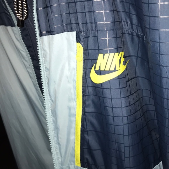 Nike windbreaker - Picture 3 of 7